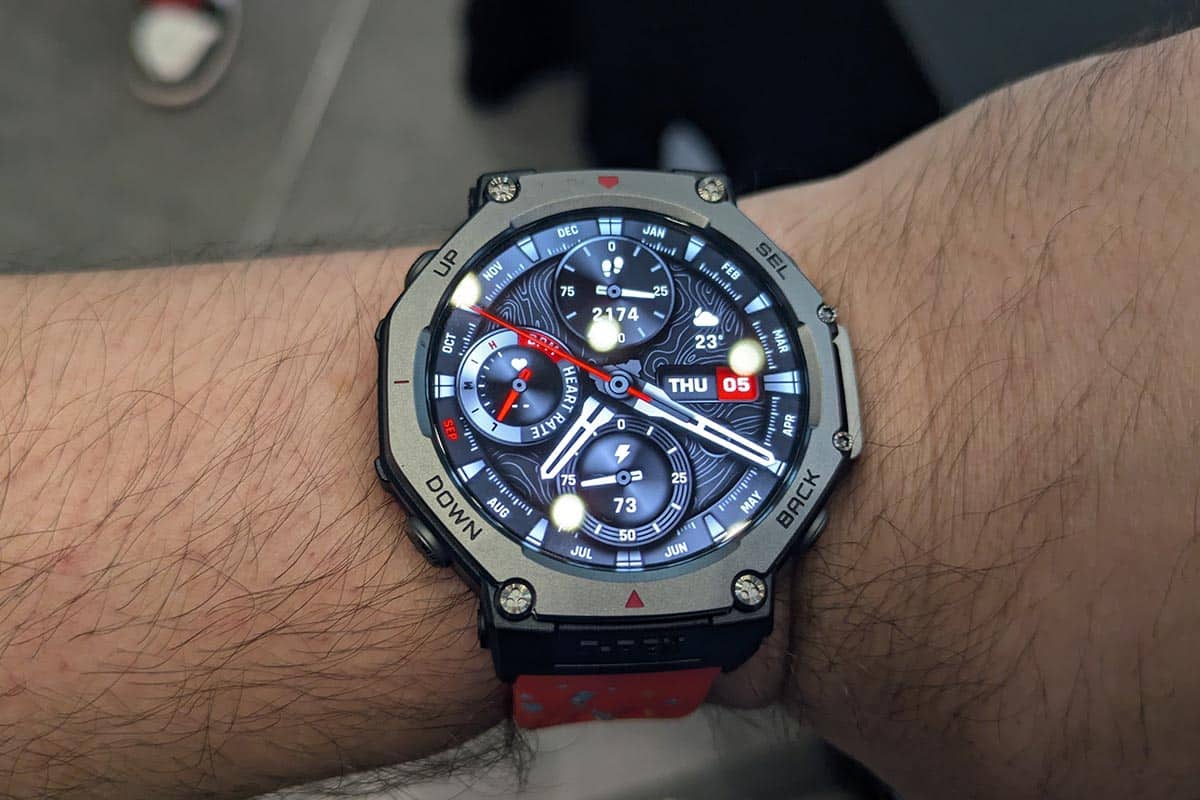 Amazfit T-Rex 3 - La smartwatch durable défie les extrêmes