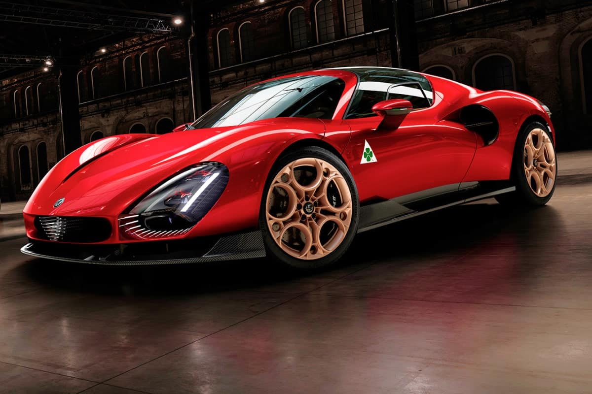 Alfa Romeo 33 Stradale 2024