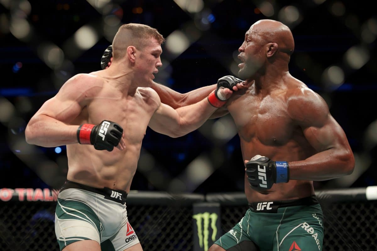 Ufc : La controverse aspinall-smith après l'incident de l'ufc 321 divise la communauté mma, les experts s'affrontent