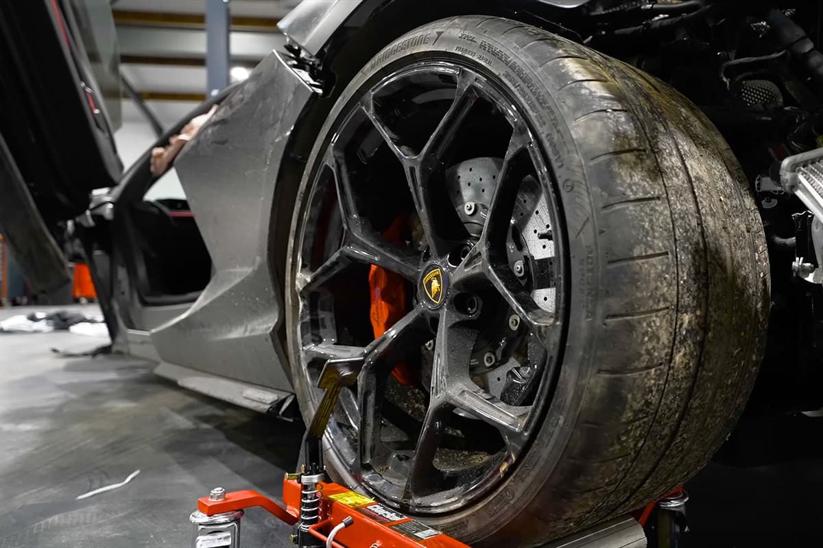 Il a acheté la première Lamborghini accidentée - © Mat Armstrong